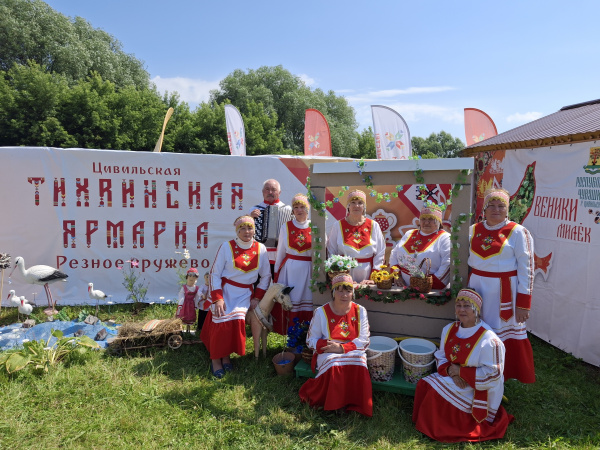 Игорварская сельская библиотека на Тихвинской ярмарке