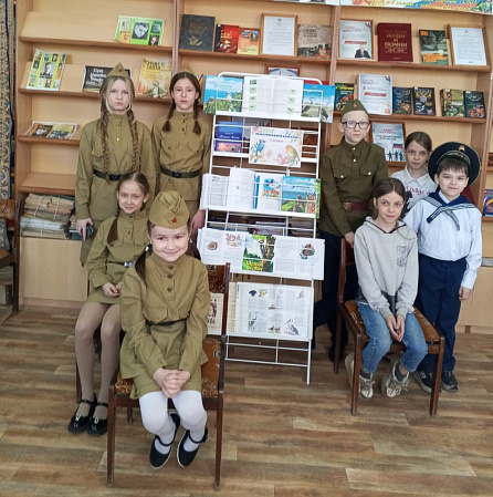 Познавательный час «Вестники радости и весны» (Рындинская с/б)