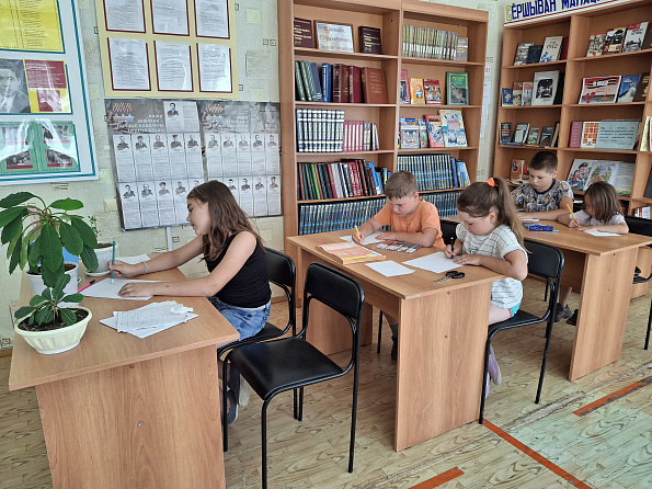 Час творчества «Где бывал, что видал - на бумаге рисовал» (Игорварская с/б) Час творчества «Где бывал, что видал - на бумаге рисовал» (Игорварская с/б)