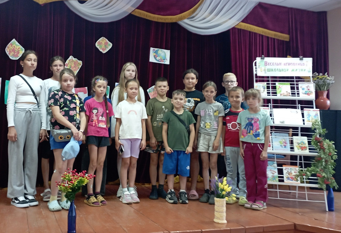 Развлекательно-игровая программа «Веселые мгновения школьной жизни» (Рындинская с/б Цивильского МО) Развлекательно-игровая программа «Веселые мгновения школьной жизни» (Рындинская с/б Цивильского МО)