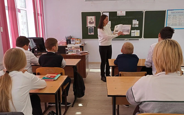 Страничка истории По страницам прошлого: строительство Сурского рубежа в Вурманкасинской сельской библиотеке
